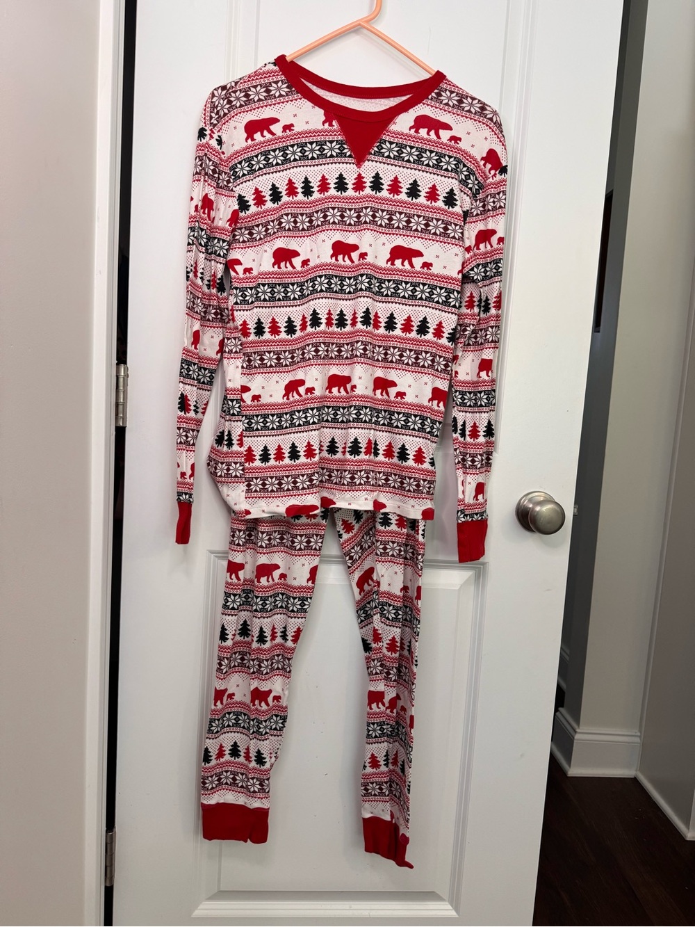 Wondershop Red, White & Black Bear Print Men’s Pajama Set